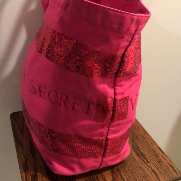 Victoria’s Secret Limited Edition Extra Large Bling Sequin Tote Weekender - Picture 10 of 12